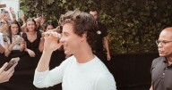 Shawn Mendes paraliza el centro de Madrid y se aloja en un espectacular hotel de la capital