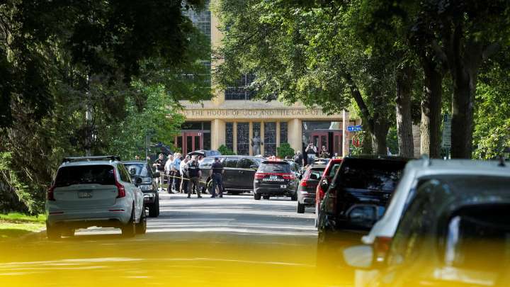 Al menos dos muertos y veinte heridos deja tiroteo en escuela de Minneapolis
