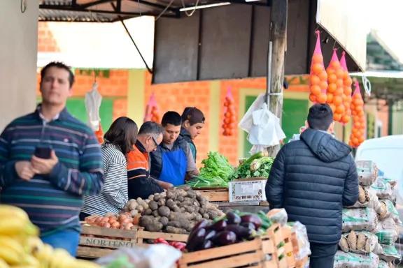 Crece demanda en el Mercado Central por compra en cantidades a fin de ahorrar