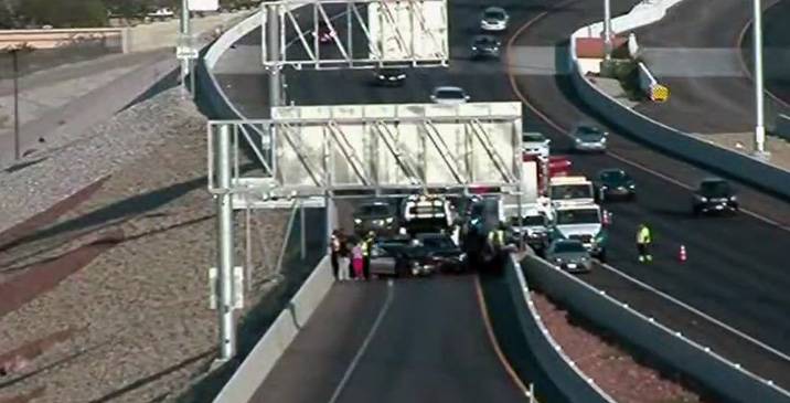 Crash closes Las Vegas freeway ramp, causing delays