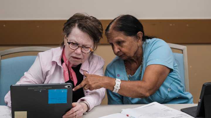 How America’s seniors are confronting the dizzying world of AI