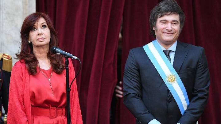 Cristina Kirchner apuntó contra Milei: "Te van a sacar con chaleco de fuerza"