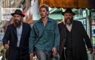 In ‘Caught Stealing,’ a crime caper in ’90s New York starring Austin Butler