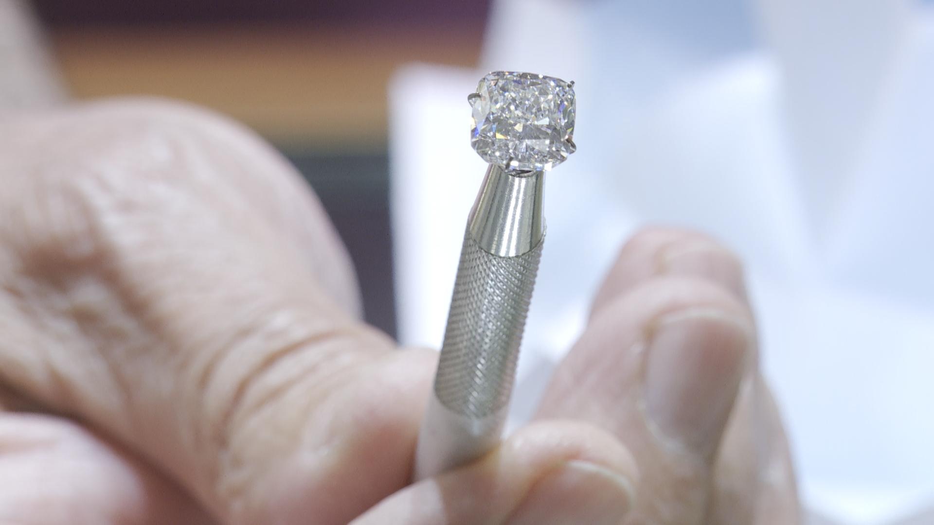 What to know about Talor Swift's ring