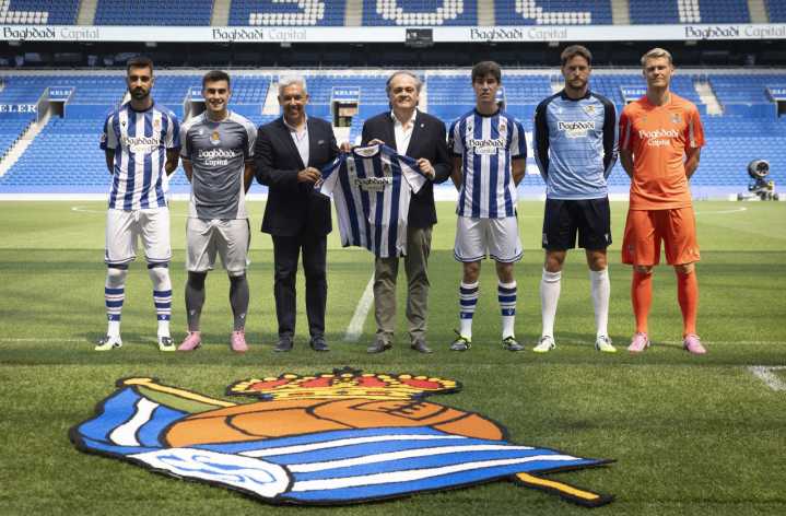 Aperribay, sobre los fichajes: «Tiraría por cero llegadas, pero si nos convence algo y nos cuadra, vendrá»