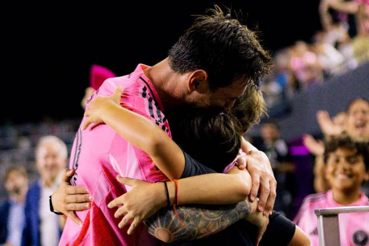 El emotivo festejo de Messi con sus hijos tras su golazo con Inter Miami