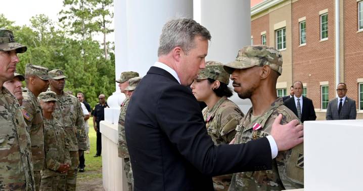 Unarmed Fort Stewart soldiers tackled, subdued gunman who was "shooting their buddies," Army secretary says
