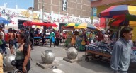 Ambulantes y mototaxistas invaden exteriores del mercado Modelo de Chiclayo
