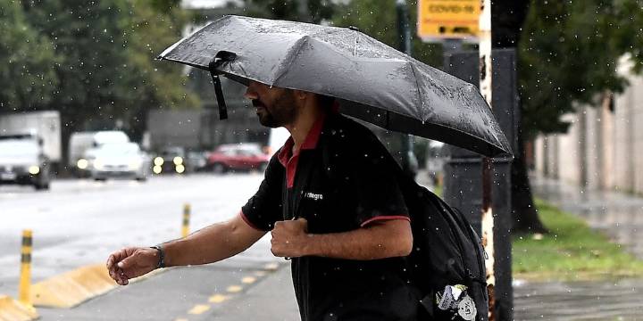 Vuelven las lluvias al AMBA: a qué hora llovería y cómo seguirá el clima durante el fin de semana