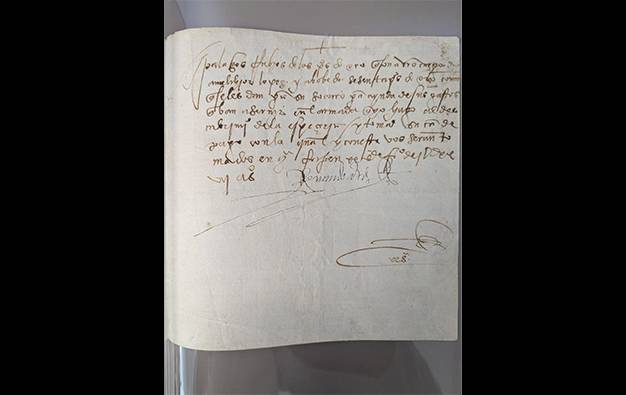 Devuelve FBI a México manuscrito histórico firmado por Hernán Cortés