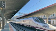 Adif reabre la línea Madrid-Galicia tras los incendios y Renfe restablece el servicio de trenes