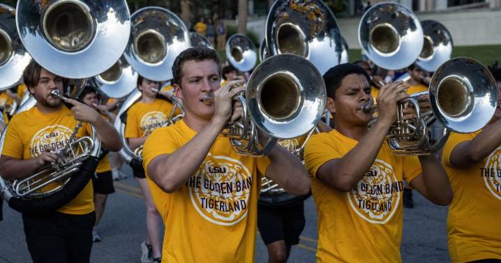 Cooler temps bring a touch of fall to LSU's first game