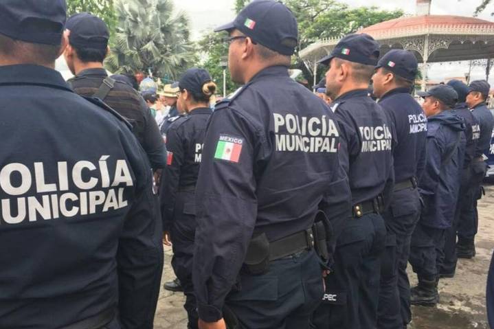 Dan libertad a 46 policías vinculados a secuestro en Huehuetán