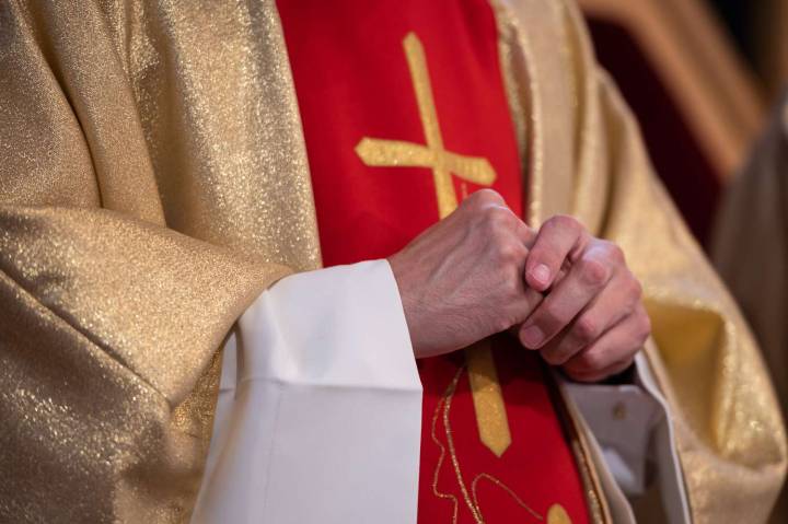 El sacerdote Marcial Maciel habría abusado de al menos 60 menores de edad