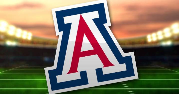 Fifita throws and runs for a TD, Arizona's defense dominates in 40