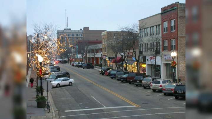 Waukegan plans citywide adult mosquito spraying after West Nile virus detection