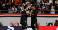 Gonzalo Tapia festeja su llamado a la Roja anotando en la victoria de Sao Paulo