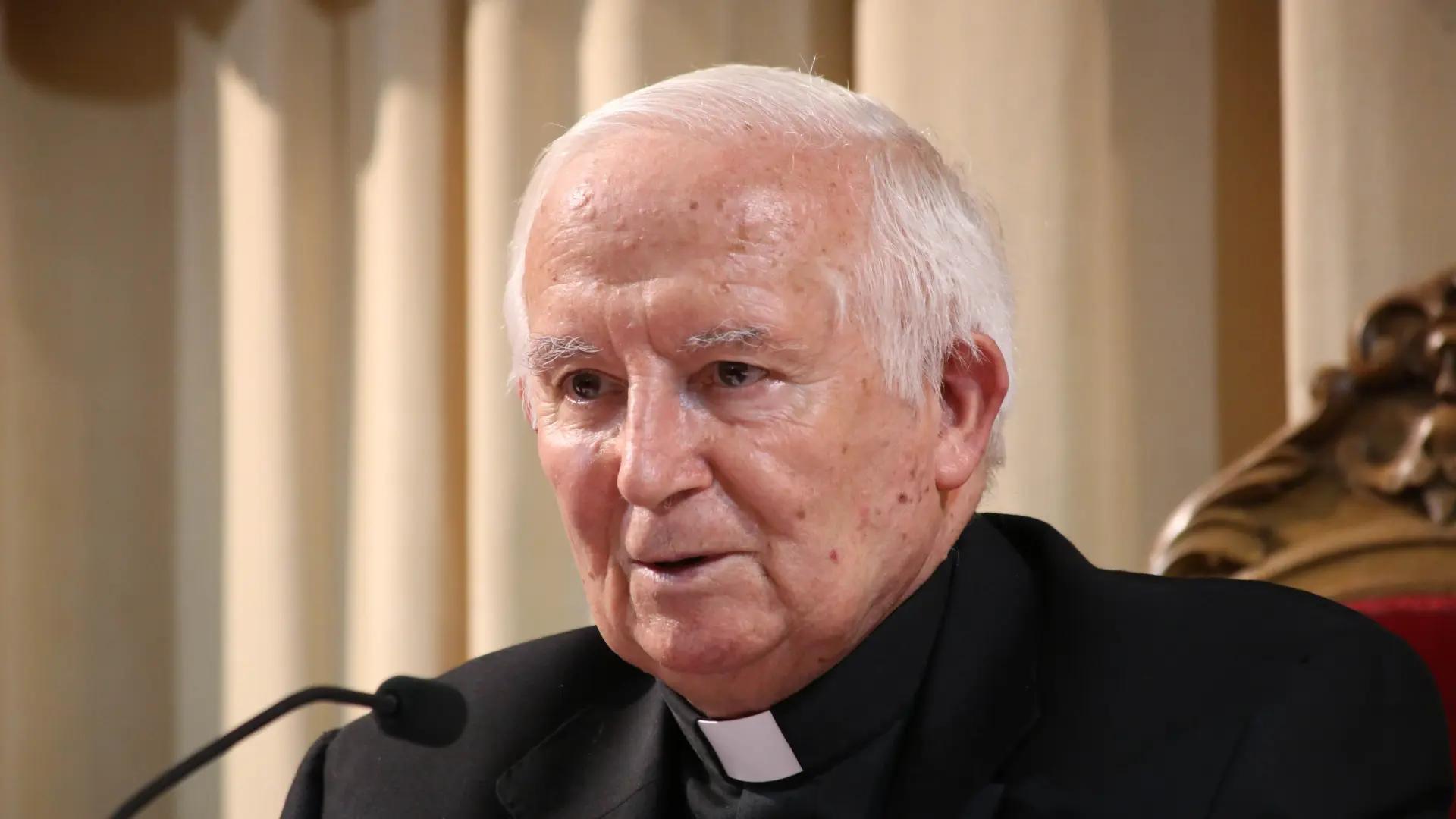 El cardenal Antonio Cañizares, hospitalizado debido a su "delicado estado de salud"