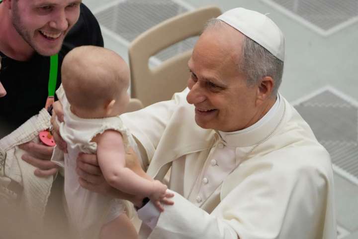 Pope demands end to ‘collective punishment’ and forced displacement of Palestinians in Gaza