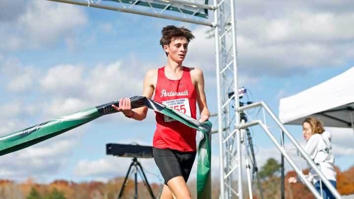 Vote for the high school boys cross-country preseason player of the year!