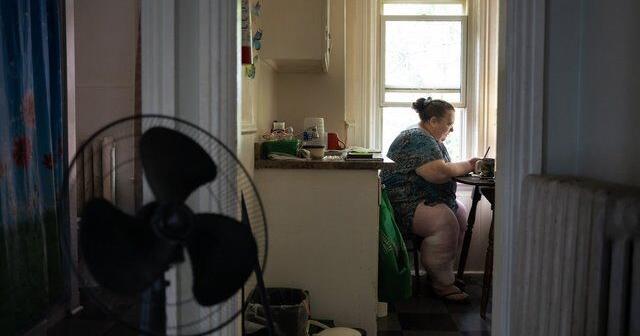 Low-income renters press governments for ways to cool apartments in heat waves