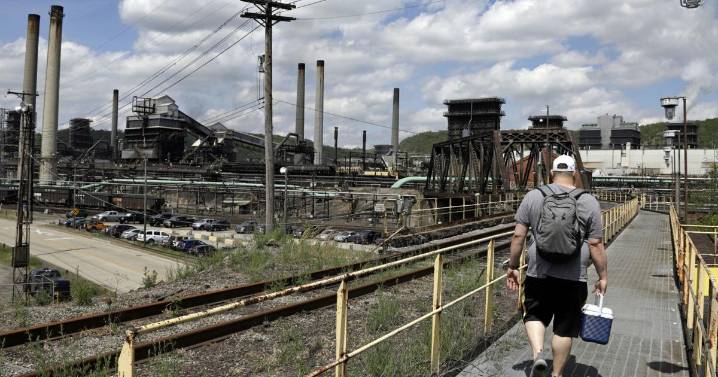 Explosion at U.S. Steel coke works leaves one dead and 10 injured