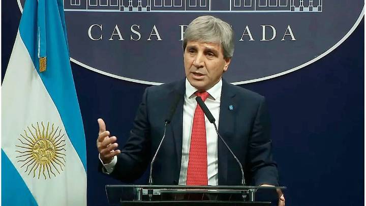 La Justicia le ordenó a Caputo que informe sobre la nueva deuda que contrajo con el FMI