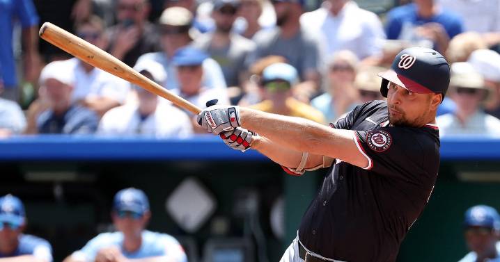 First baseman Nathaniel Lowe signs with Red Sox