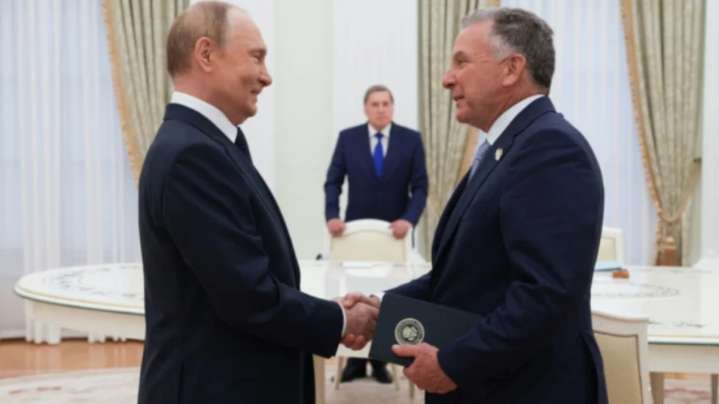 Presidente Putin recibe a enviado especial de Trump