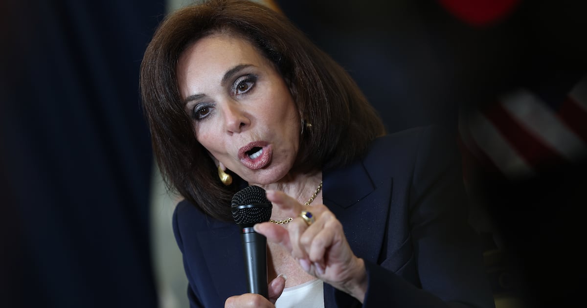 Jeanine Pirro’s Bombshell Text Skewering Fox Host Sean Hannity Revealed
