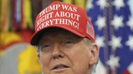 Trump dice que EE.UU. ya “posee y controla” el 10% de Intel