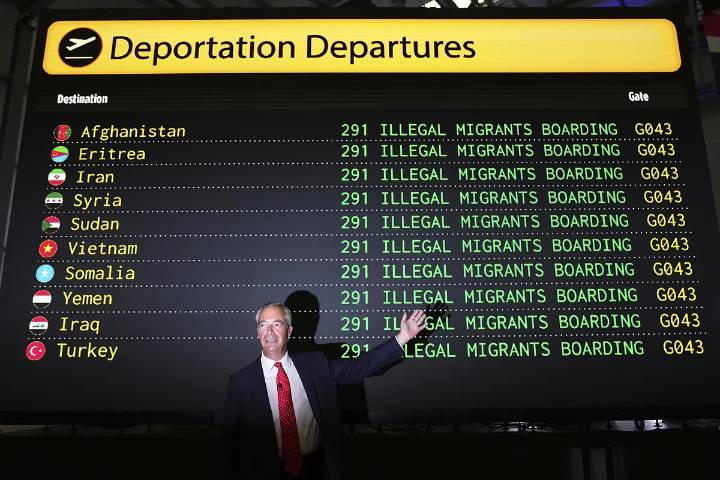 Nigel Farage anuncia sus planes para acabar con la migración irregular que "amenaza el orden público y la seguridad nacional" del Reino Unido