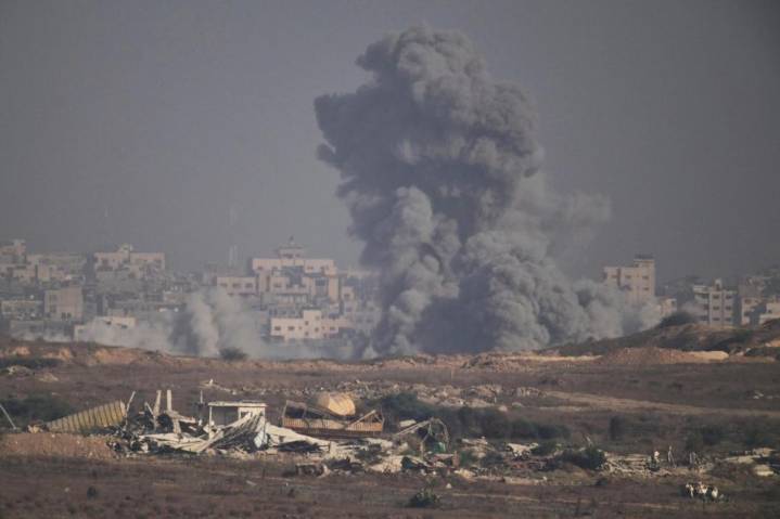 Israeli airstrike on southern Gaza hospital kills 19, hospital says