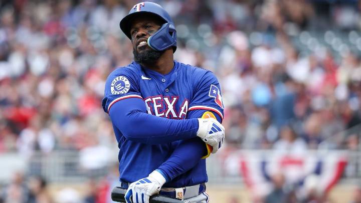 Rangers put Adolis García on IL, activate Evan Carter
