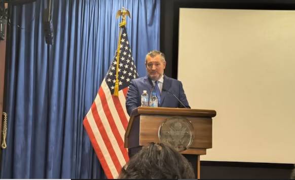 Ted Cruz envía mensaje a Sheinbaum tras rechazo a solicitudes de EU; «México debería aceptar nuestra oferta como amigos»