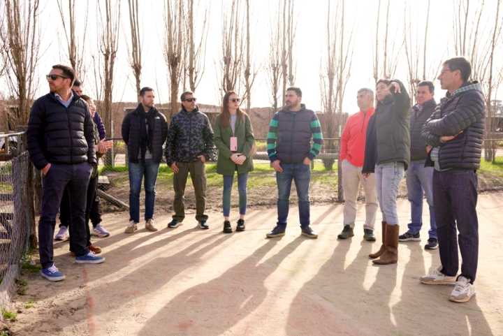 Egüen visitó el 25 Hockey Club