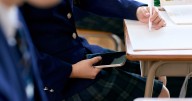 South Korea to ban mobile phones in school classrooms