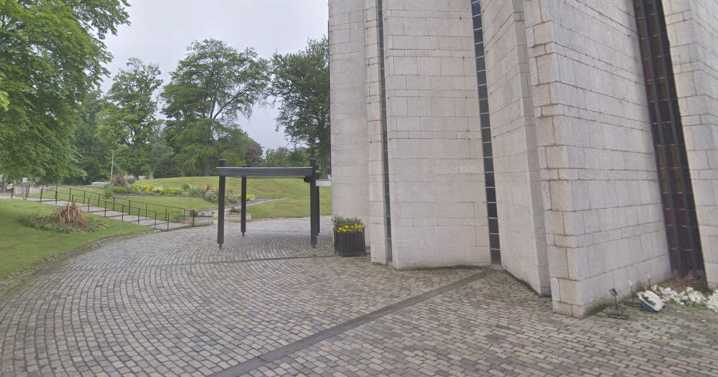 Dad wins legal battle to take daughter's body from Edinburgh cemetery to Monaco