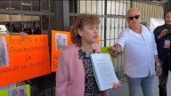 MADRE exige libertad para su hija, detenida por presunta complicidad en robo