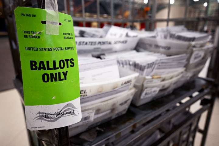Trump vows to “get rid” of mail-in votes after Putin meeting