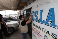 Clausuran dos yonkes en la Talamás Camandari por obstruir la vía pública