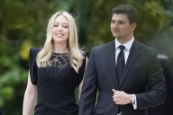 Investigan a yerno de Trump por presuntamente cobrarle a un empresario para acercarlo a su suegro