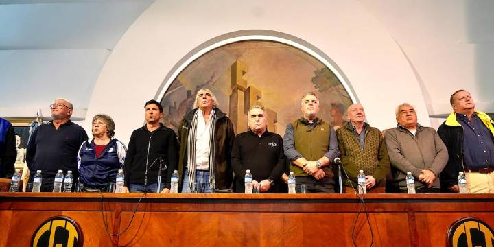 Los sindicatos del transporte presionan para tener un cargo estratégico en la futura CGT
