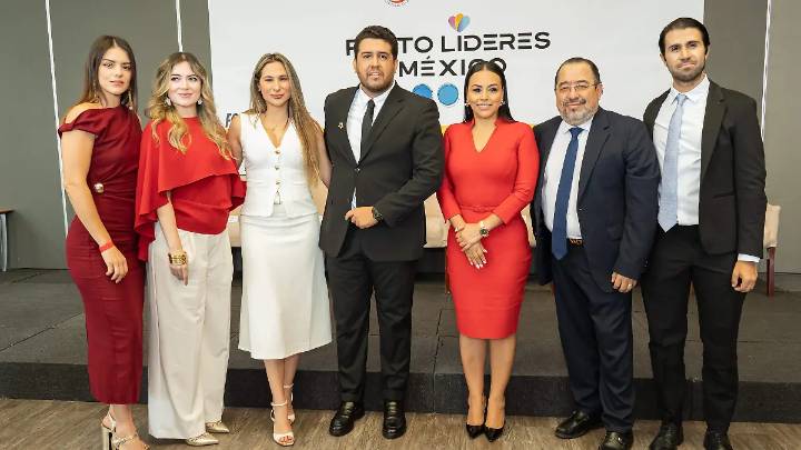 Julieta Hernández, la irapuatense que empodera a mujeres y recibe reconocimiento en el Senado de la República