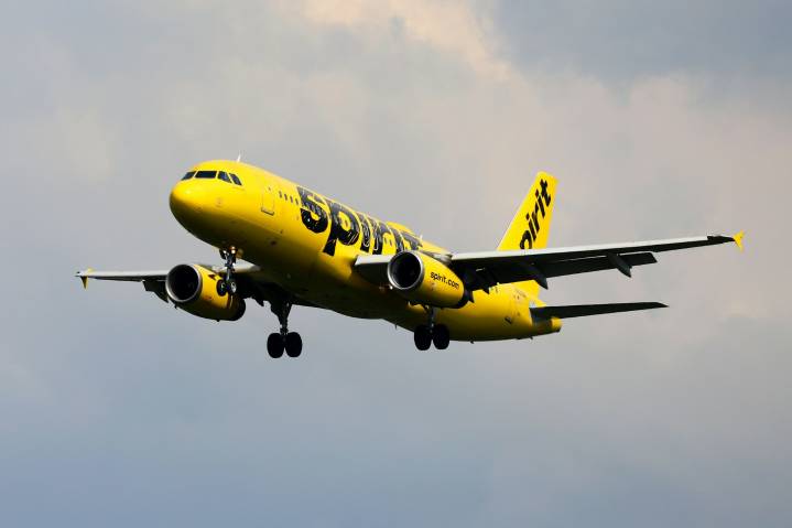 Spirit Airlines enfrenta un futuro incierto tras la salida de bancarrota