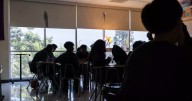 Inicia año escolar en Los Ángeles entre temores por redadas migratorias