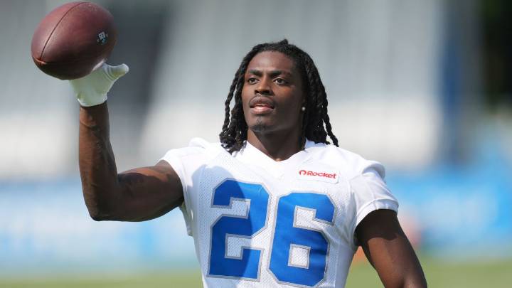 Report - Morice Norris at Lions' facility after scary injury