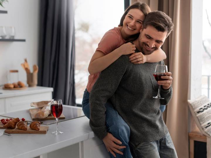 ¿Qué es SINK?: la nueva tendencia que se toma las relaciones de parejas