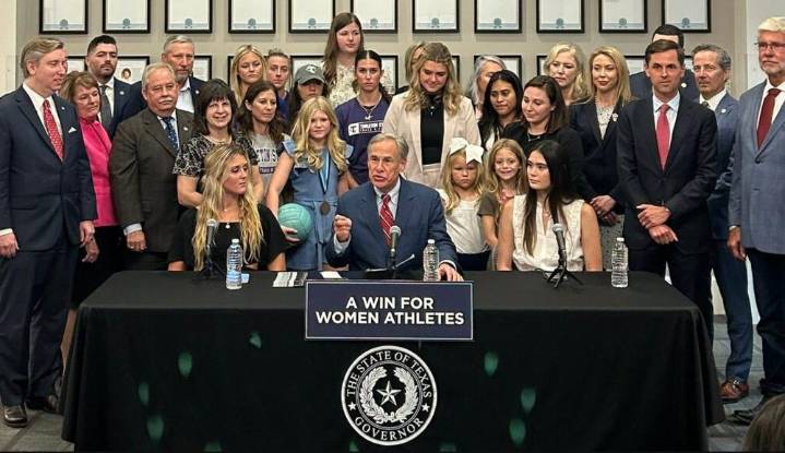 Democrats block anti-trans legislation by breaking quorum in Texas