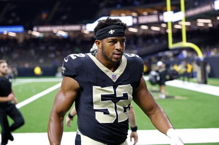 Chicago Bears make 2 waiver claims and sign 15 players to the practice squad